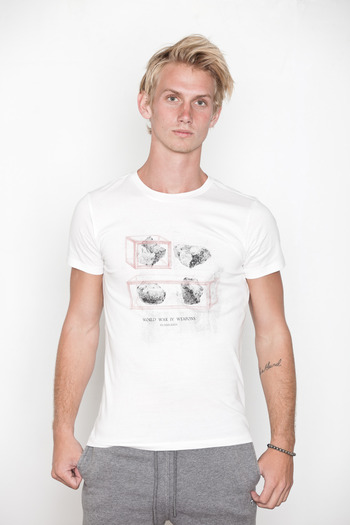 Tee Library - World War IV Weapons