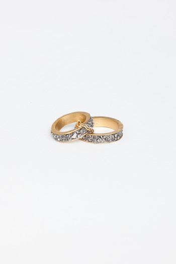 Lady Grey - Channel Chain Ring