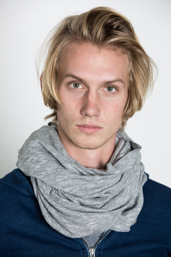 Wings + Horns - Heather Grey Static Rib Knit Tube Scarf