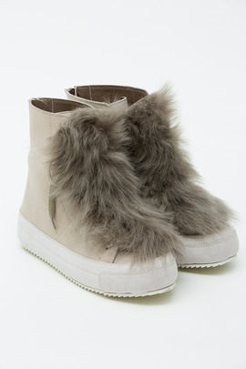 LD Tuttle The Mountain Fur-Tongue Sneaker