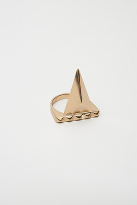 TOMTOM Bronze Pyramid Spike Ring